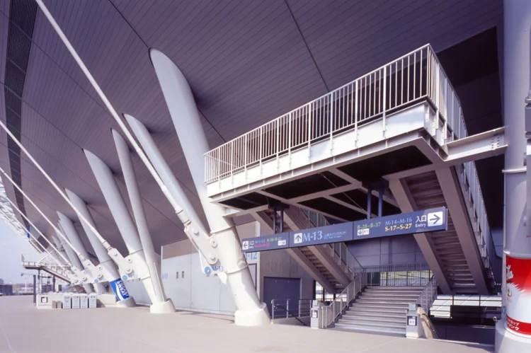 スライド1／東京スタジアム