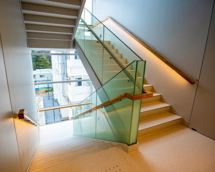 スライド4／国際基督教大学（ICU）トロイヤー記念アーツ・サイエンス館