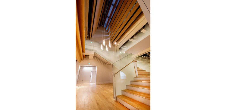 スライド2／国際基督教大学（ICU）トロイヤー記念アーツ・サイエンス館