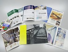 カタログだけでなく文庫本も刊行しています。